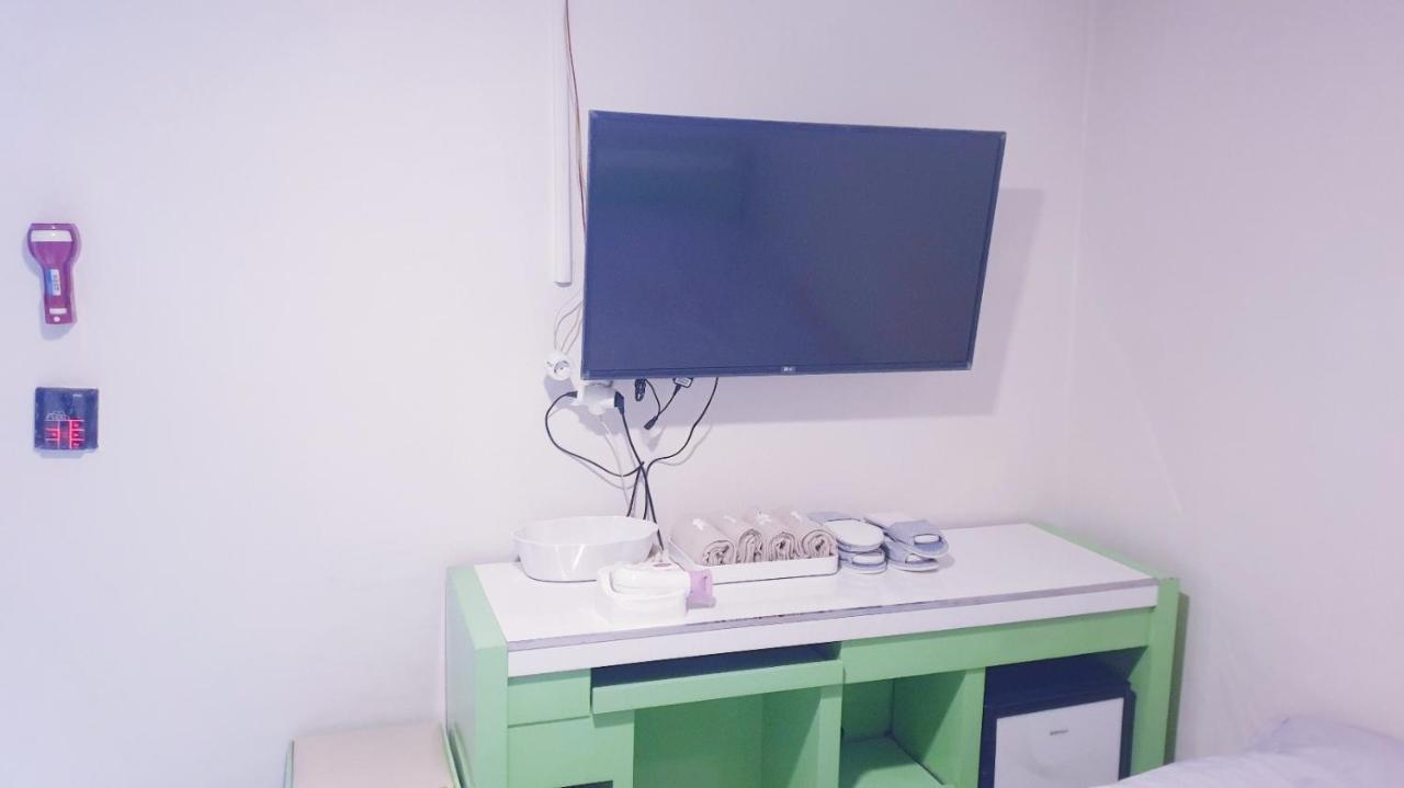 Oppa Hostel Sinchon-Hongdae Seoul Exterior photo