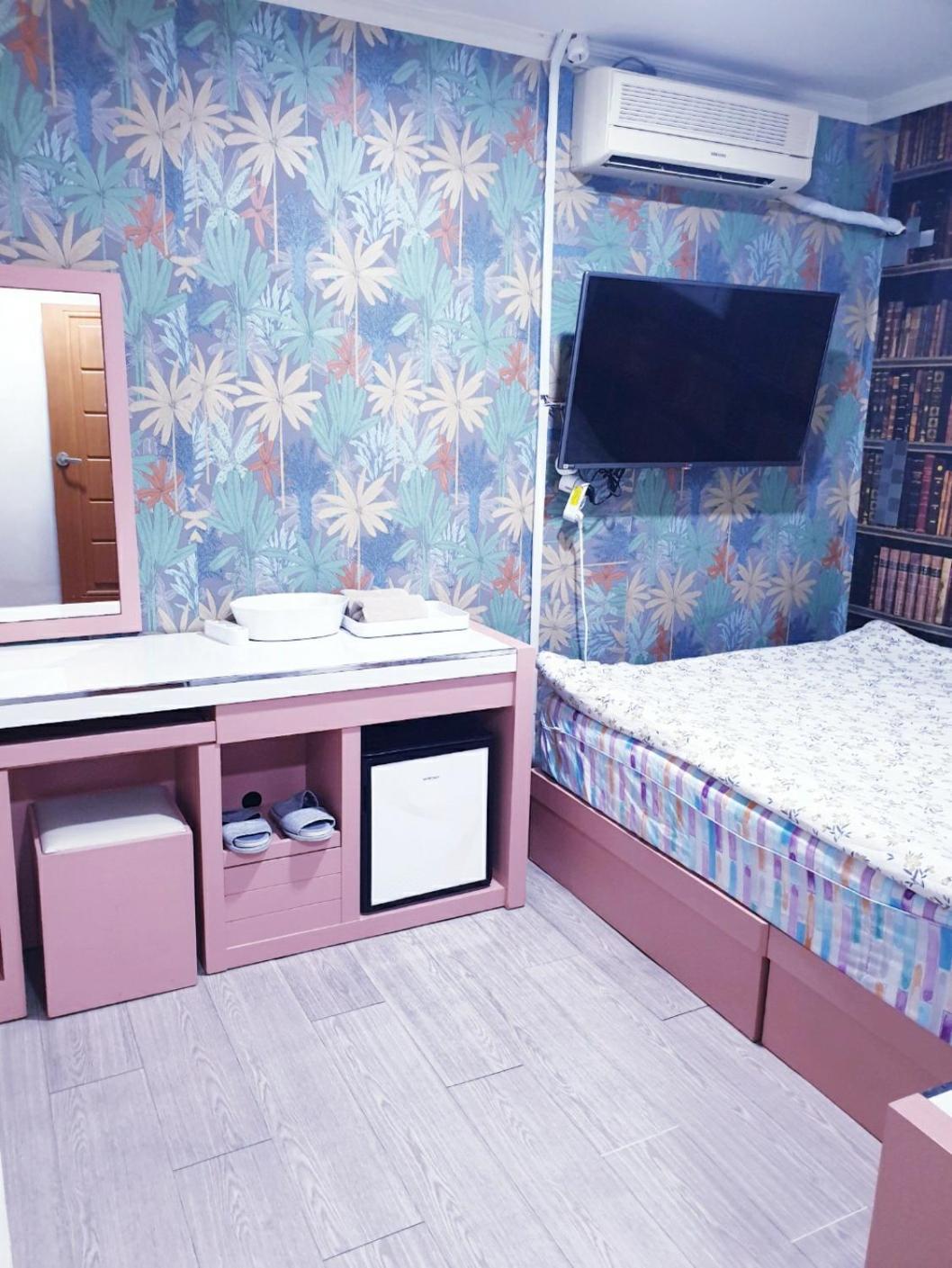 Oppa Hostel Sinchon-Hongdae Seoul Exterior photo