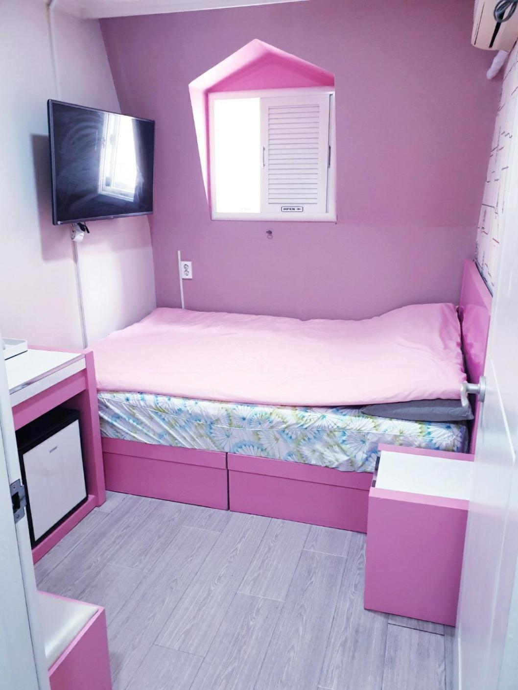 Oppa Hostel Sinchon-Hongdae Seoul Exterior photo