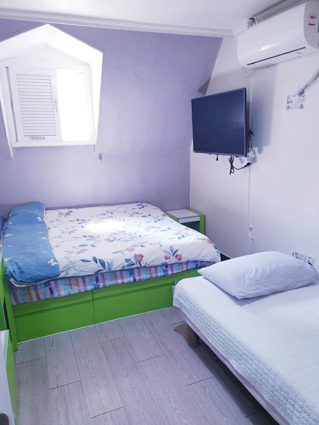 Oppa Hostel Sinchon-Hongdae Seoul Exterior photo